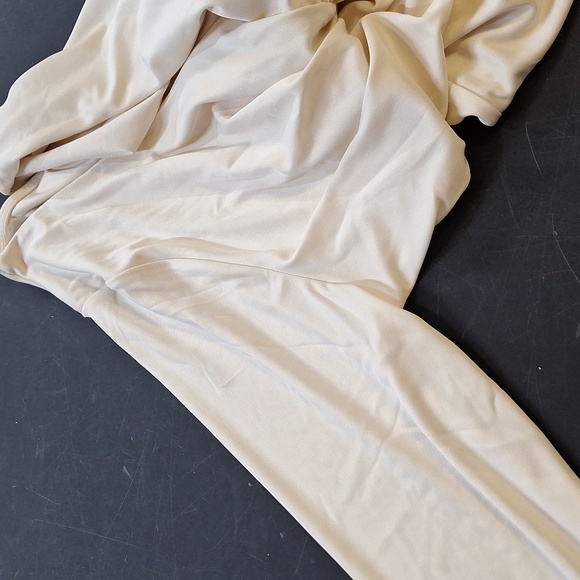 NEW! Long Sleeve Ruched Slim Fit Bodysuit, Cream - A New Day - Picture 8 of 9